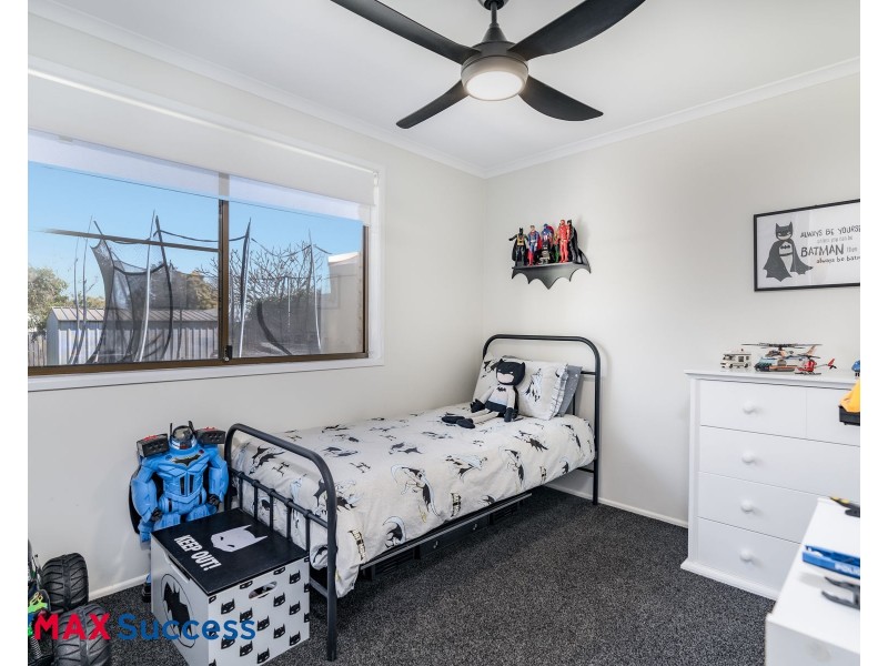 15 Blueberry Ash Court, Glenvale QLD 4350