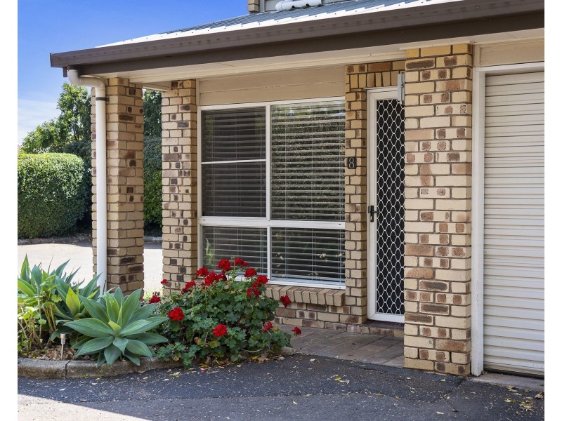 8/233 Hume Street, South Toowoomba QLD 4350