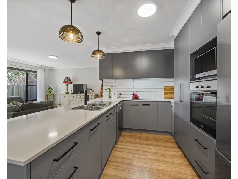 2/27 McGregor Street, Wilsonton QLD 4350