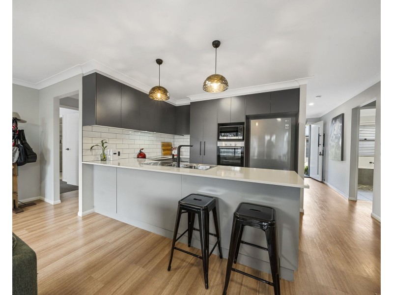 2/27 McGregor Street, Wilsonton QLD 4350