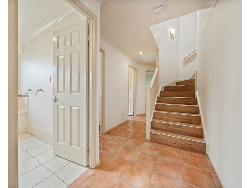 16 Bridget Court, Middle Ridge QLD 4350