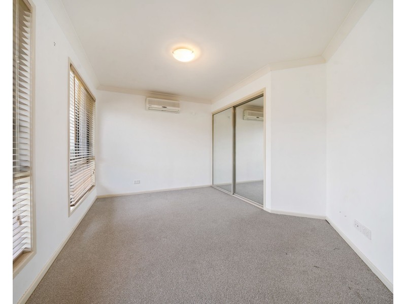 16 Bridget Court, Middle Ridge QLD 4350