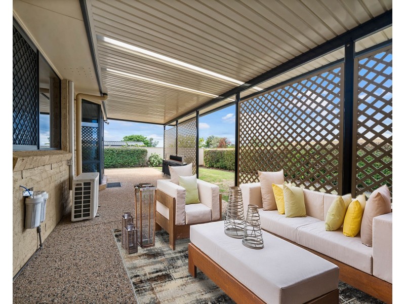 16 Bridget Court, Middle Ridge QLD 4350