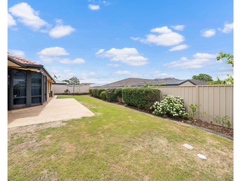 16 Bridget Court, Middle Ridge QLD 4350
