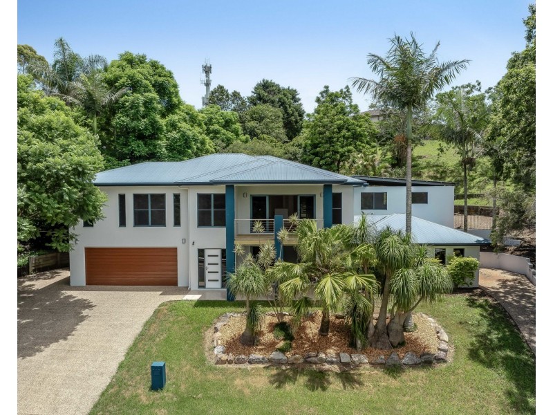 26 Hilltop Crescent, Blue Mountain Heights QLD 4350