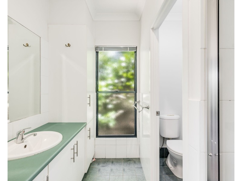 26 Hilltop Crescent, Blue Mountain Heights QLD 4350