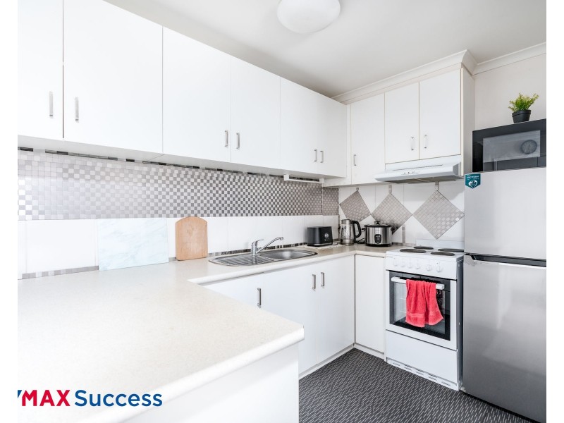 9/5-7 Uniplaza Court, Kearneys Spring QLD 4350