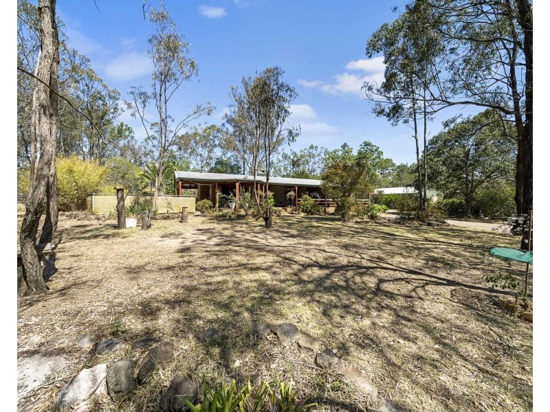 43 Goodsirs Road, Murphys Creek QLD 4352