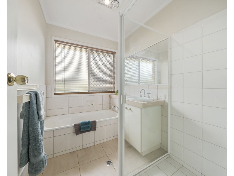 17 Danica Court, Kearneys Spring QLD 4350