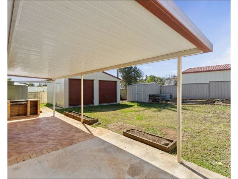 183 Baker Street, Darling Heights QLD 4350