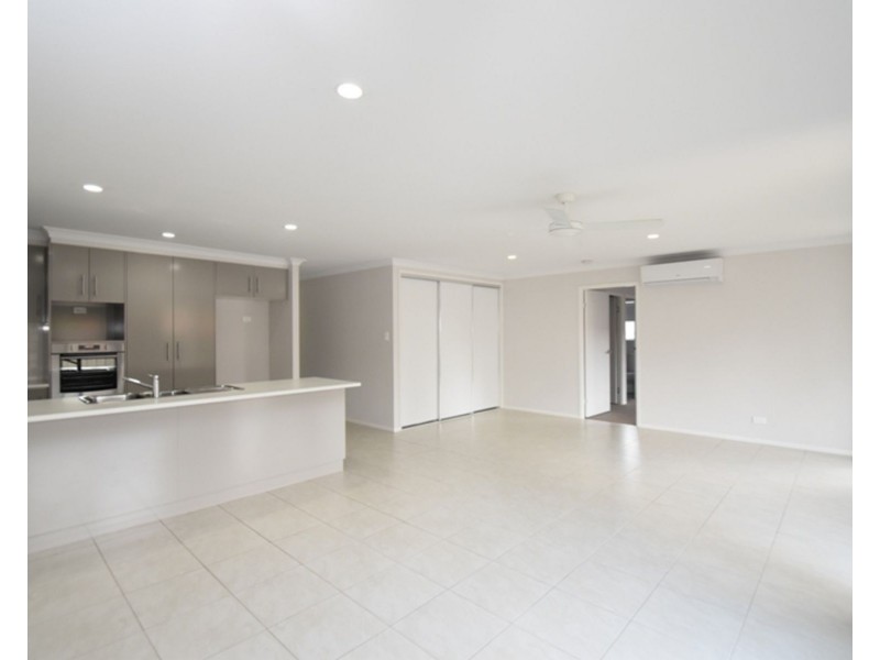 2/21a Haig Street, South Toowoomba QLD 4350