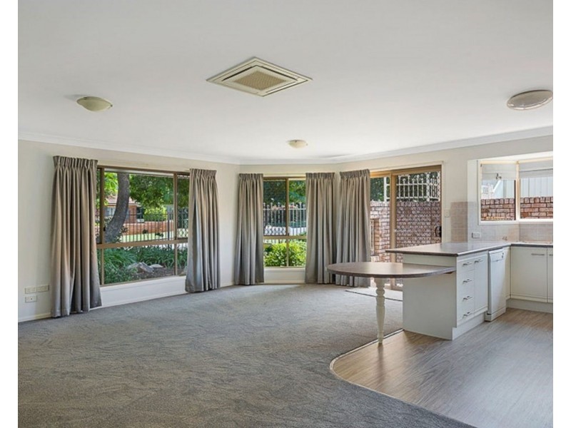 1/23 Lendrum Street, Newtown QLD 4350