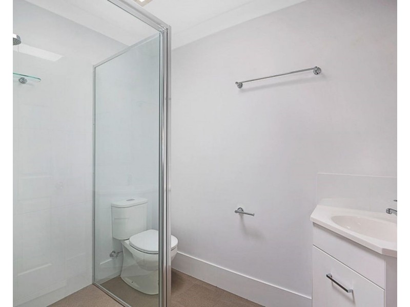1/23 Lendrum Street, Newtown QLD 4350