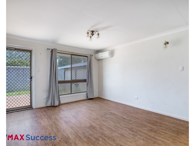 2/208 Tor Street, Rockville QLD 4350