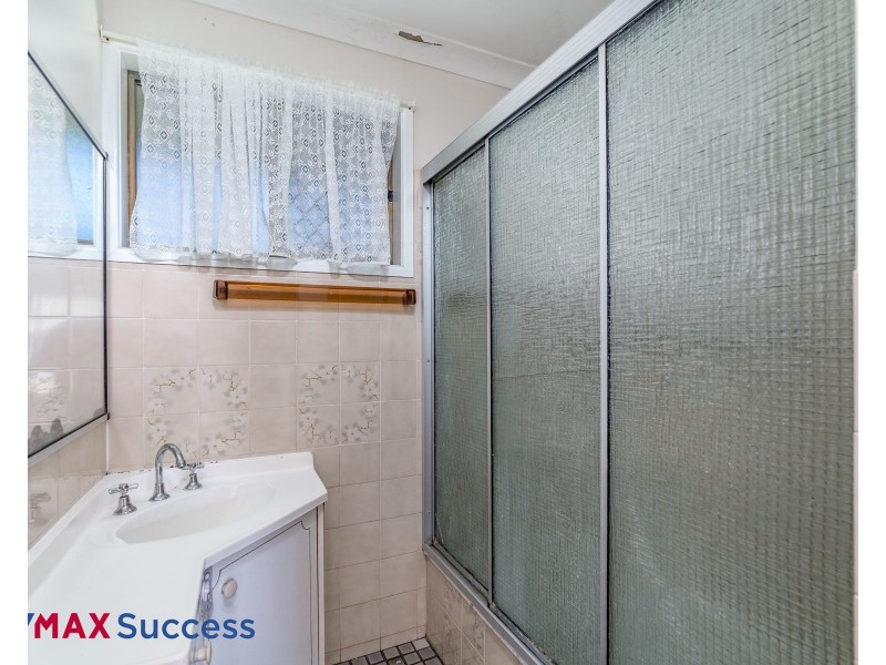 2/208 Tor Street, Rockville QLD 4350