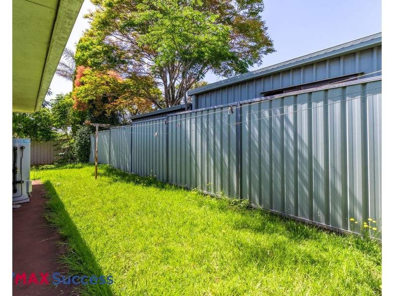 2/208 Tor Street, Rockville QLD 4350