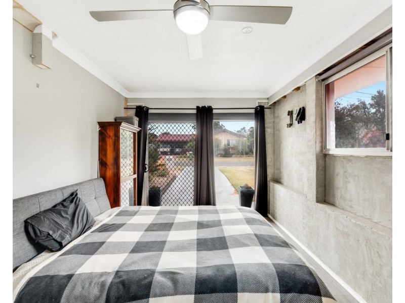 6 Erica Court, Wilsonton Heights QLD 4350