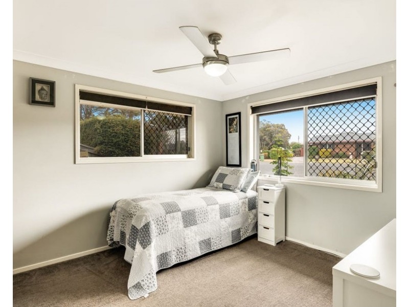 6 Erica Court, Wilsonton Heights QLD 4350