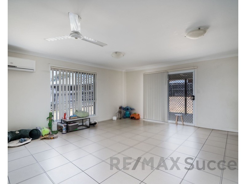 17 Breanna Street, Cotswold Hills QLD 4350
