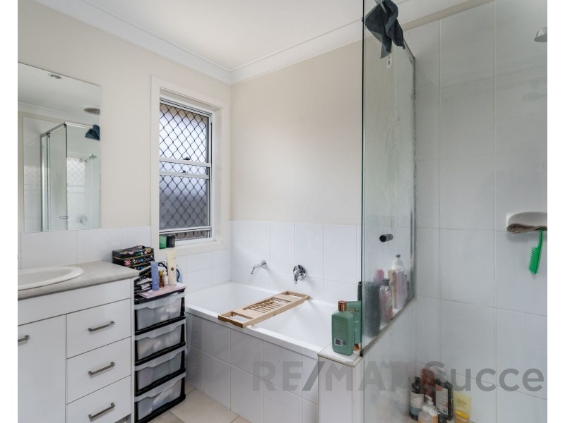 17 Breanna Street, Cotswold Hills QLD 4350