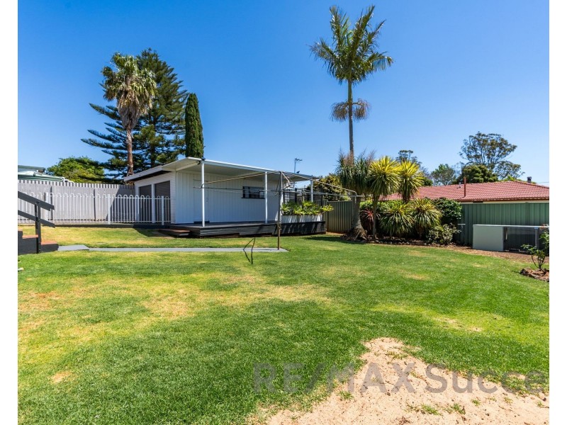 17 McNamara Street, Centenary Heights QLD 4350