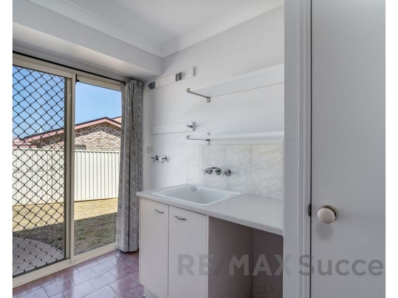 4 Zinnia Court, Middle Ridge QLD 4350