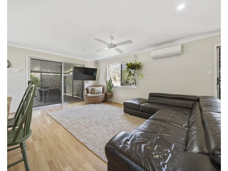 31 Dugandan Road, Upper Lockyer QLD 4352