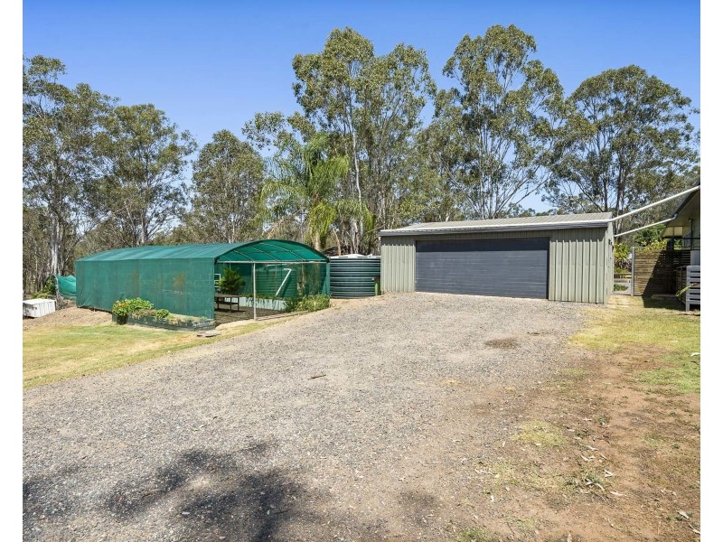 31 Dugandan Road, Upper Lockyer QLD 4352