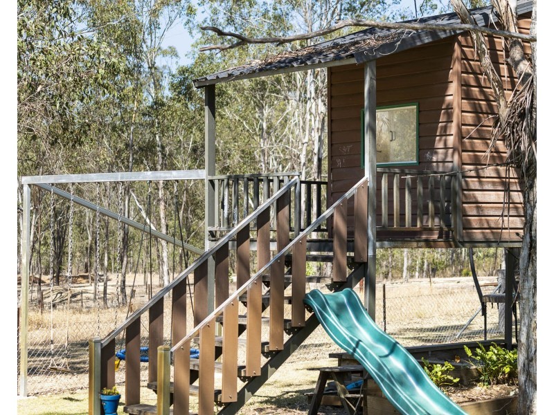 31 Dugandan Road, Upper Lockyer QLD 4352