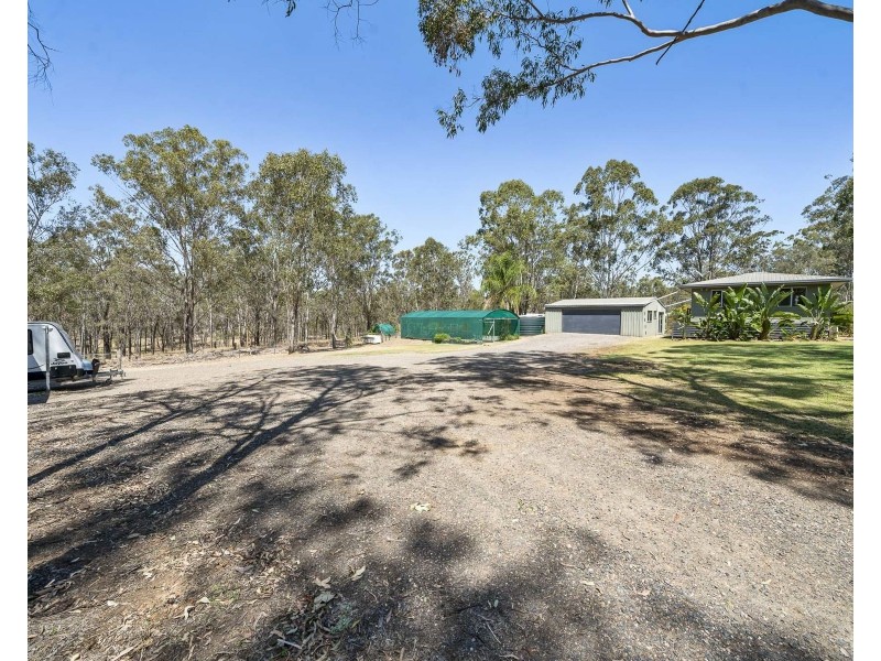 31 Dugandan Road, Upper Lockyer QLD 4352
