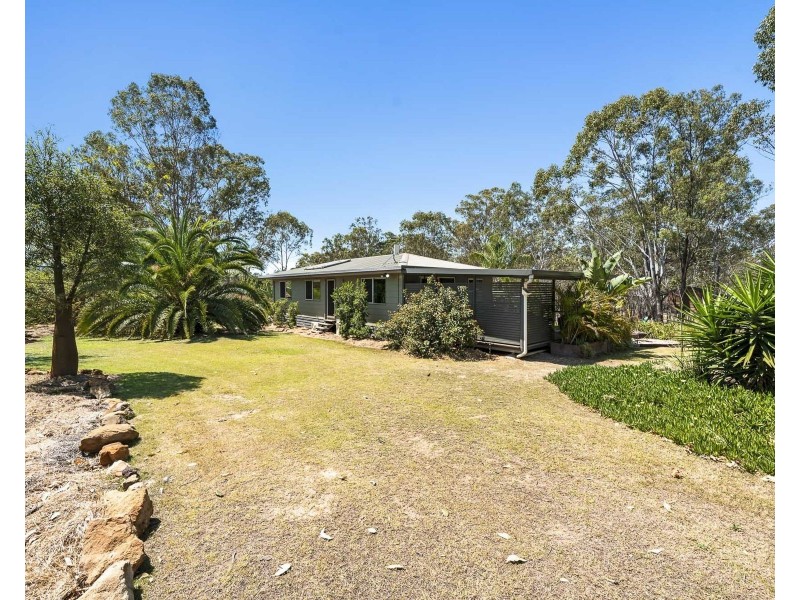 31 Dugandan Road, Upper Lockyer QLD 4352