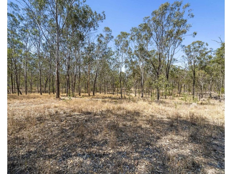 31 Dugandan Road, Upper Lockyer QLD 4352