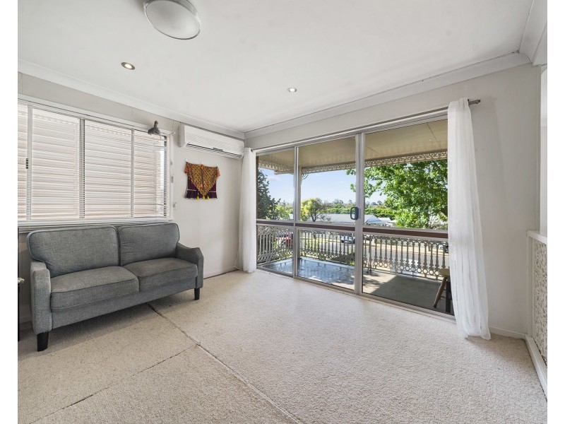 54 Dunne Street, Harristown QLD 4350