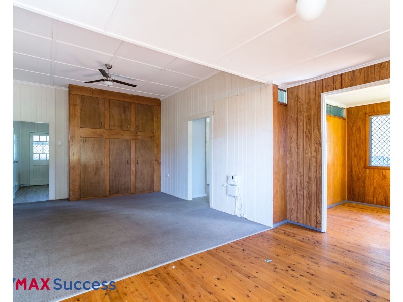 111 Ruthven Street, Harlaxton QLD 4350