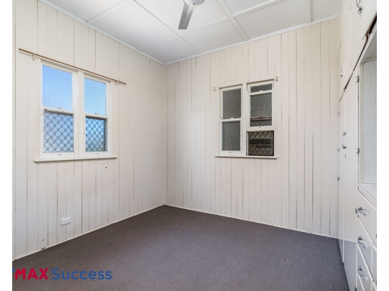 111 Ruthven Street, Harlaxton QLD 4350