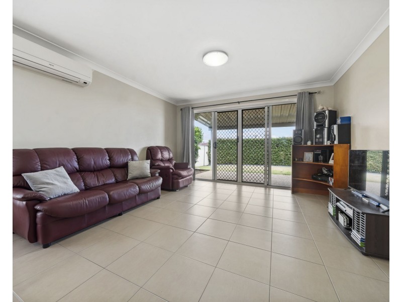 1 & 2/20 Duncan Street, Wilsonton Heights QLD 4350