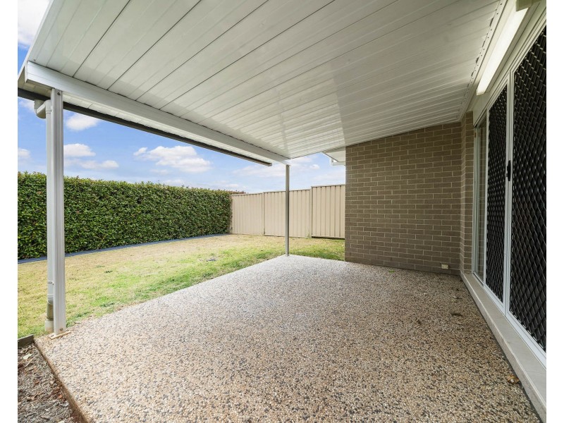 1 & 2/20 Duncan Street, Wilsonton Heights QLD 4350