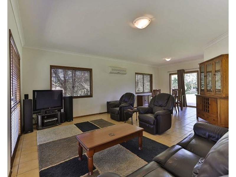 11 Callie Court, Highfields QLD 4352