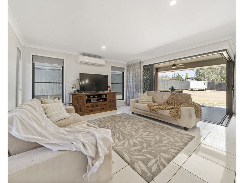 32 Kellett Drive, Westbrook QLD 4350