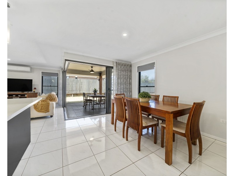 32 Kellett Drive, Westbrook QLD 4350