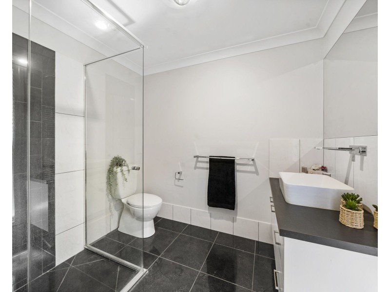 32 Kellett Drive, Westbrook QLD 4350