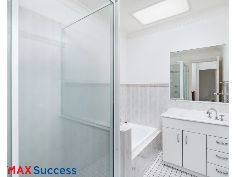 2/8 Bruce Street, East Toowoomba QLD 4350