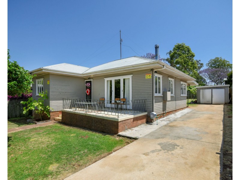15 Somme Street, North Toowoomba QLD 4350