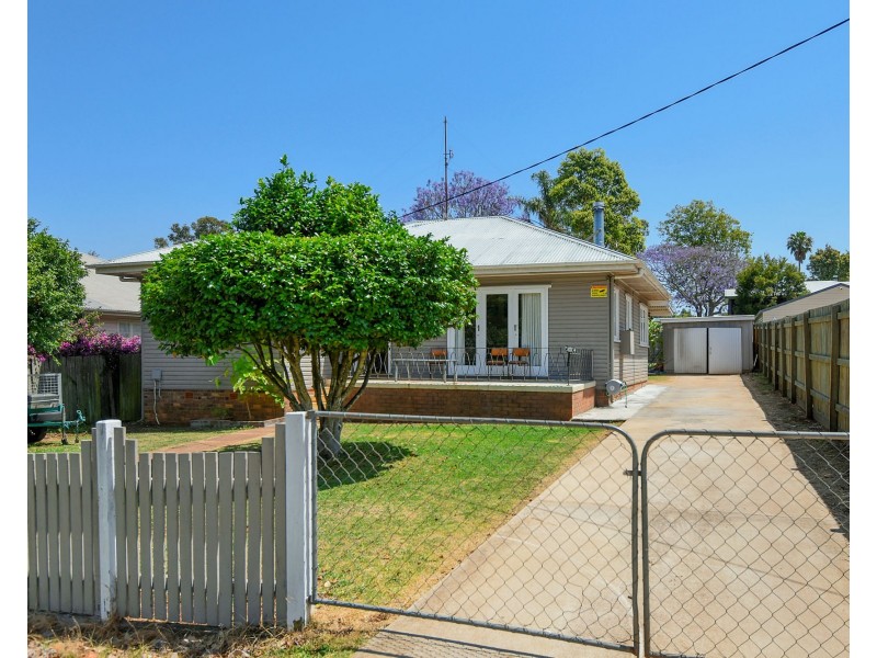 15 Somme Street, North Toowoomba QLD 4350