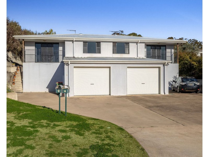 1 & 2/6 Myora Close, Darling Heights QLD 4350