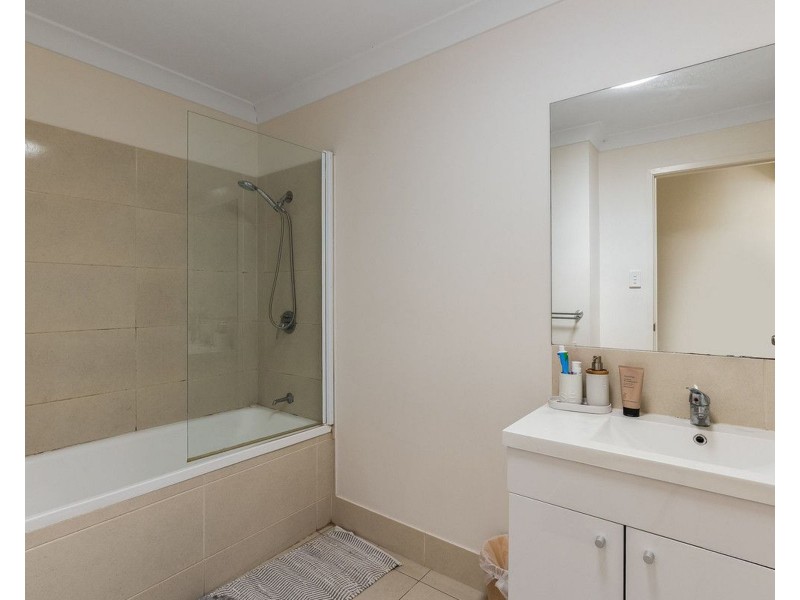 1 & 2/6 Myora Close, Darling Heights QLD 4350