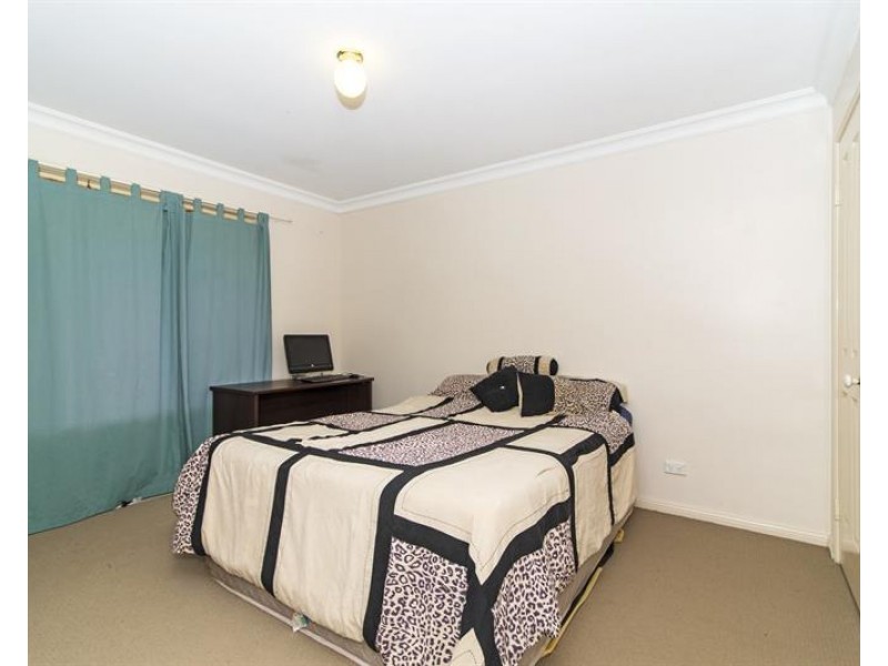 1/1A Fanny Street, Newtown QLD 4350