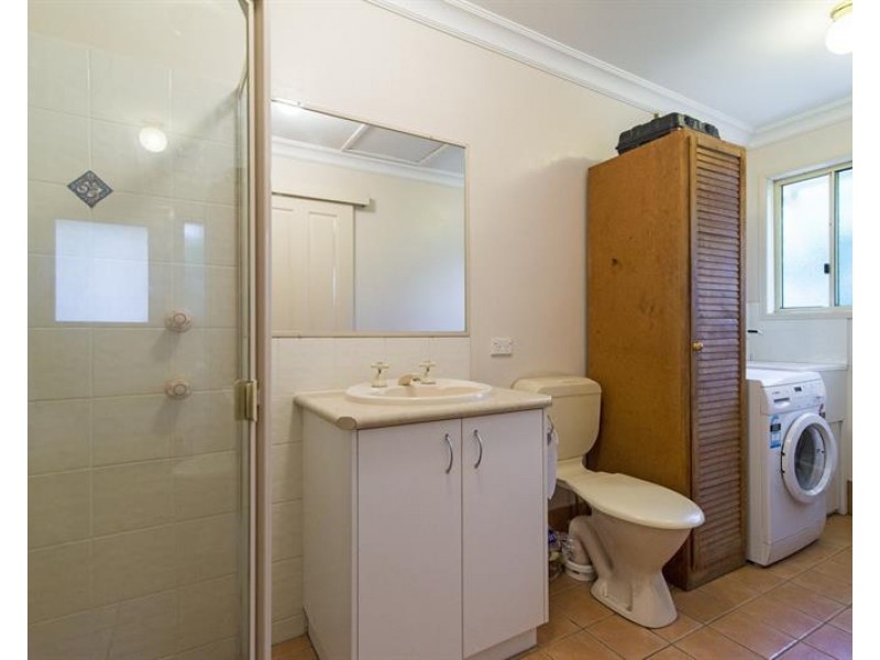 1/1A Fanny Street, Newtown QLD 4350