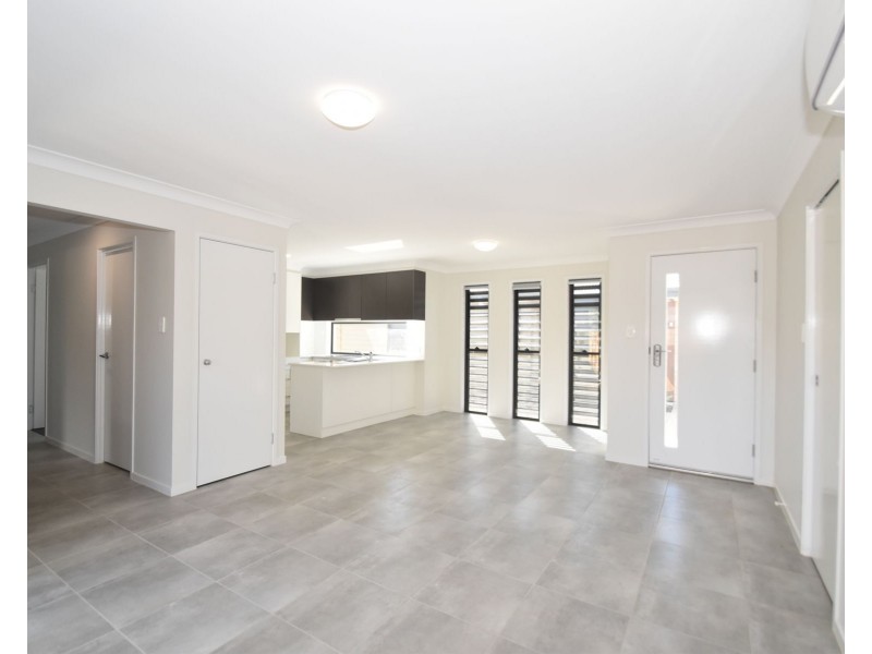 7/28 Ellis Street, Wilsonton QLD 4350