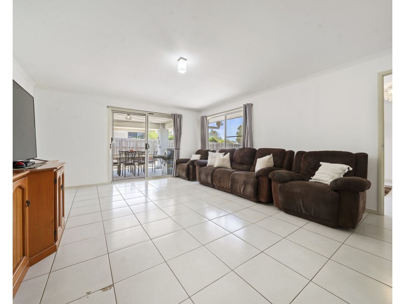 62 Belclaire Drive, Westbrook QLD 4350